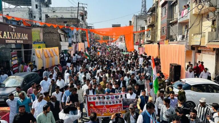 m6k6b45_mp-congress-indore-protest_625x300_11_January_26