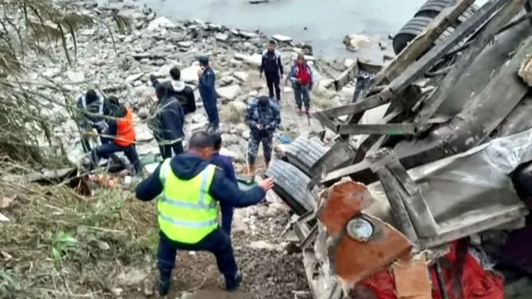 Nepal-bus-accident