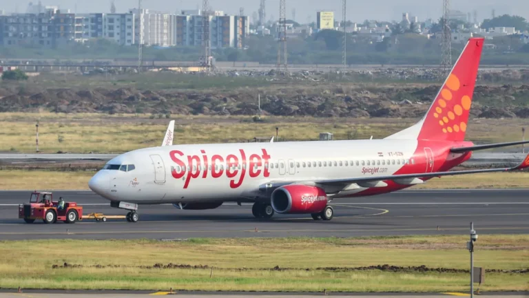 spicejet-flight-engine-failure-delhi-airport-sg121-1771908200