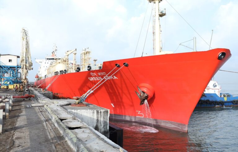 2055007676ytrytrytry-1980x1269