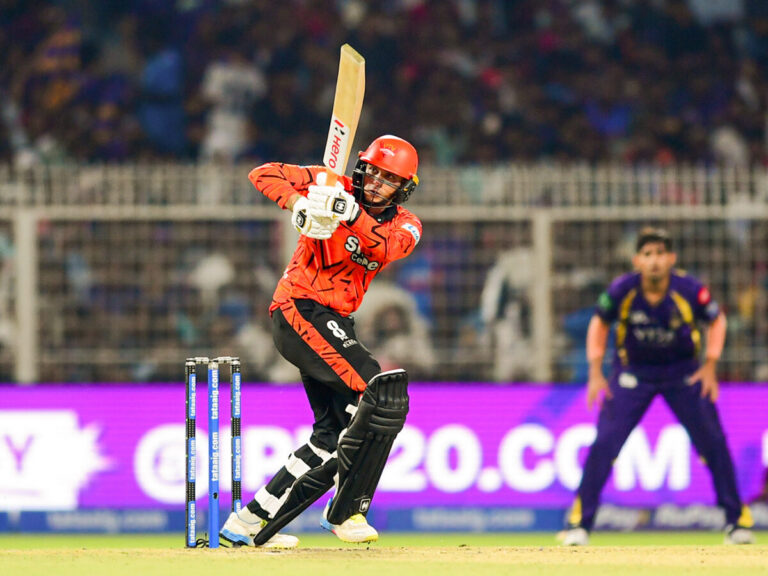 srh-batter-abhishek-sharma-fined-25-of-match-fee-for-ipl-code-breach-1200x900