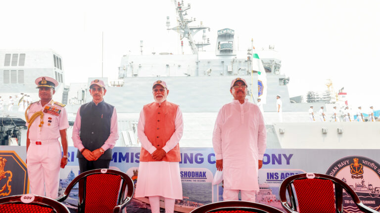 PM-Modi-Nay-warships