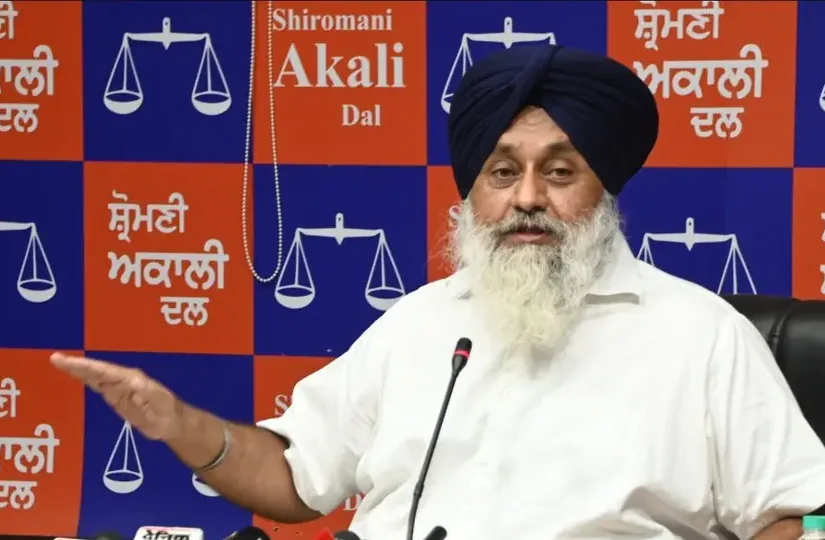Shiromani-Akali-Dal-president-Sukhbir-Singh-Badal-_1786187532574_1786187537899_bb0c75ab-1ee3-435d-b5f1-11db916fd8e6