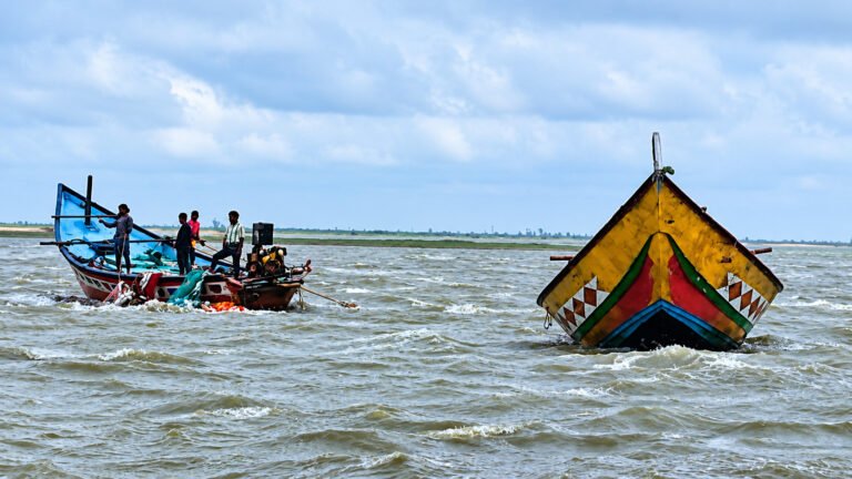 Fishing-Boats-on-Choppy-Coastal-Waters